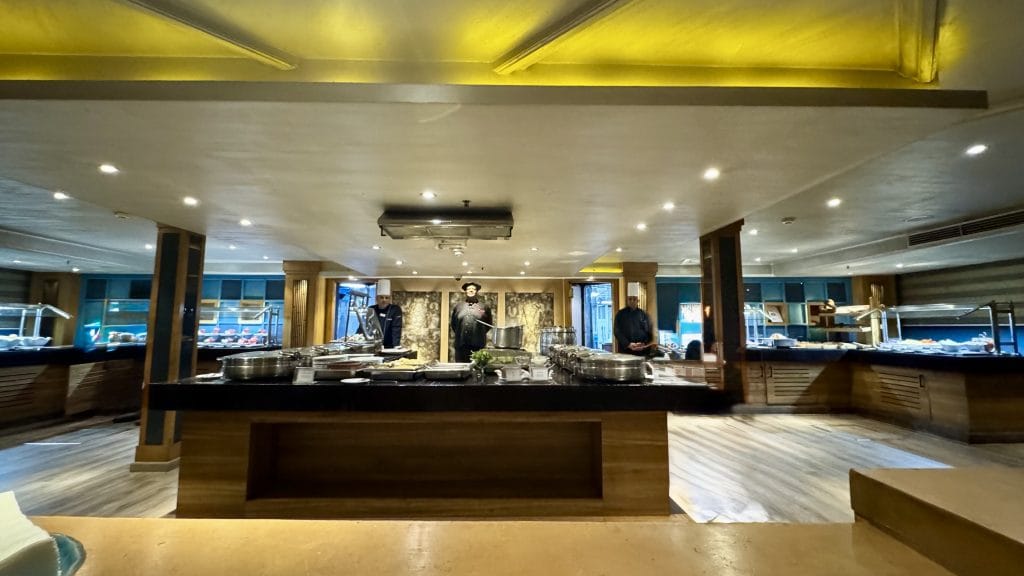 エジプトのクルーズ船内:レストラン