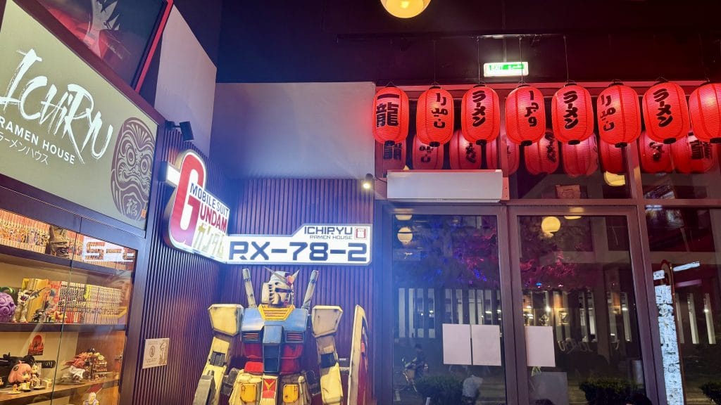 ドバイのラーメン屋:一龍(Ichiryu)の店内