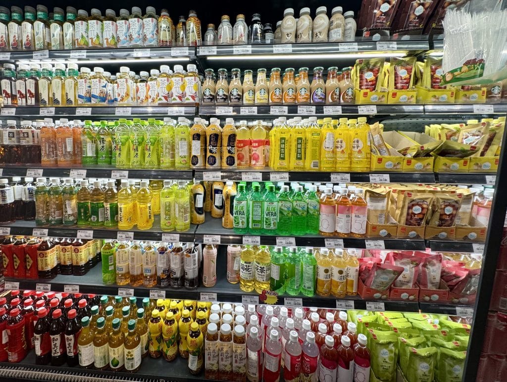 ドバイのWEMART:飲み物コーナー