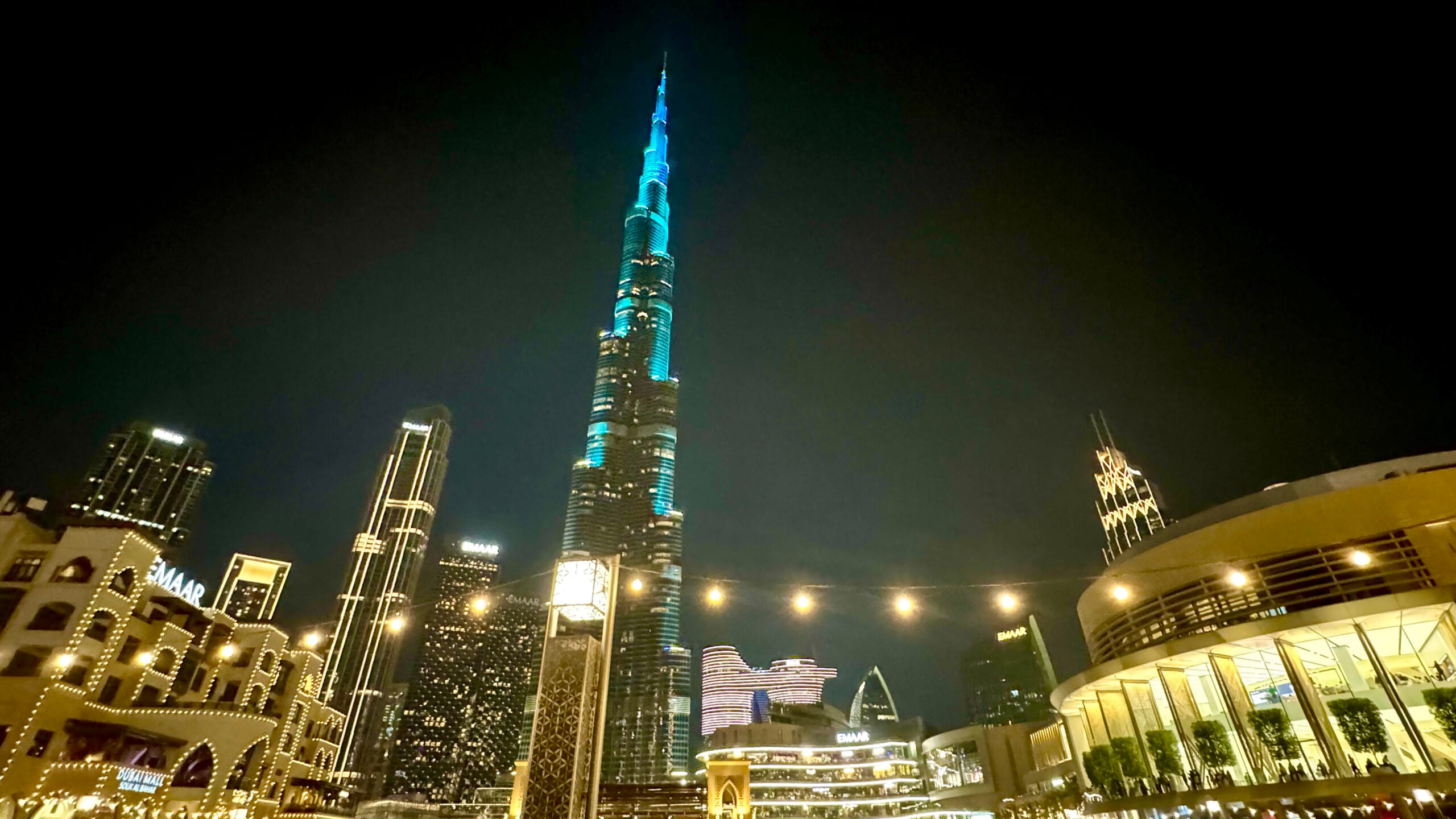 ドバイの現在の情勢とブルジュ・ハリファ