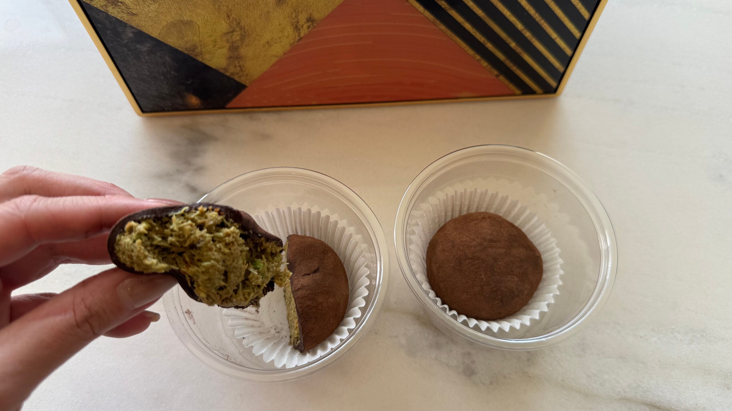 ドバイで食べる「ドバイもちクッキー」