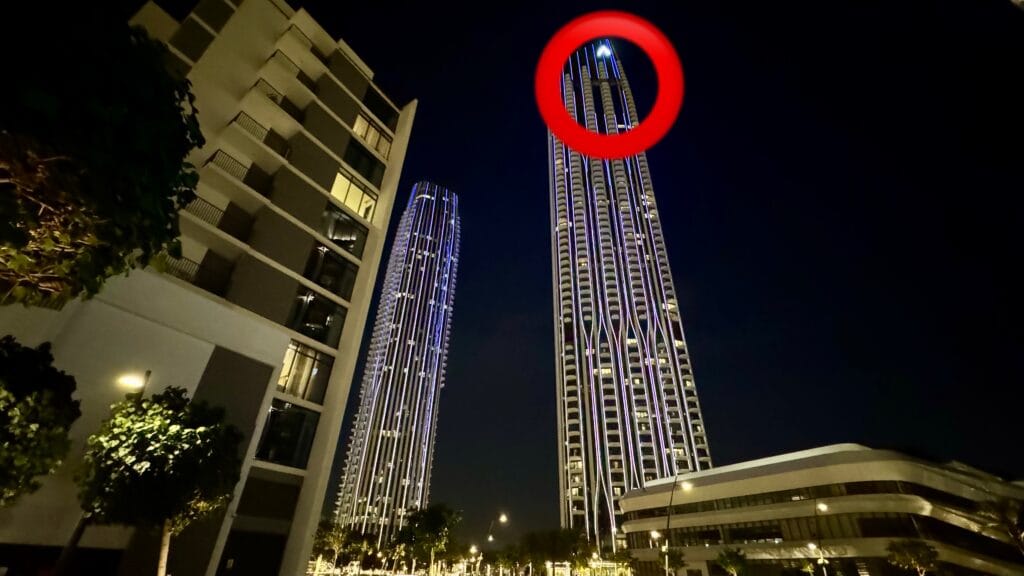 ドバイ情勢：クリークハーバー Address Creek Harbor 高層タワー夜景