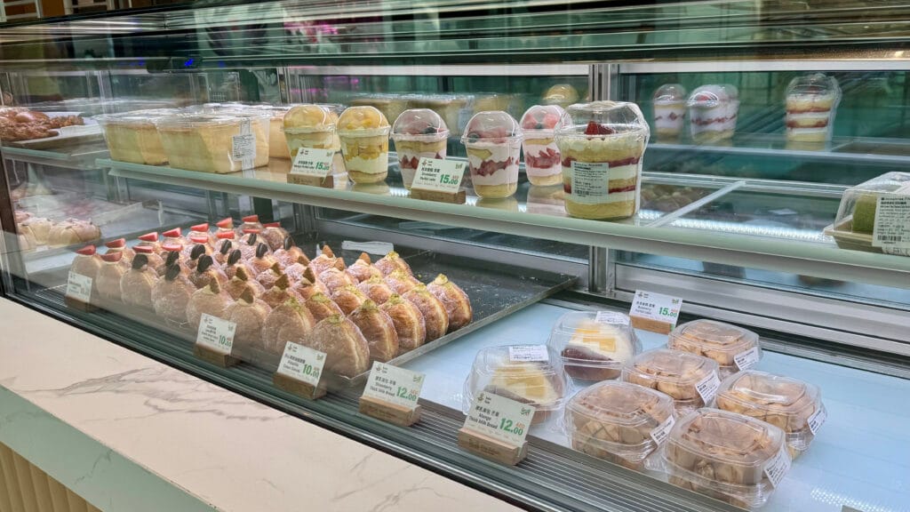 『We Asian Hall』のパン&スイーツコーナー